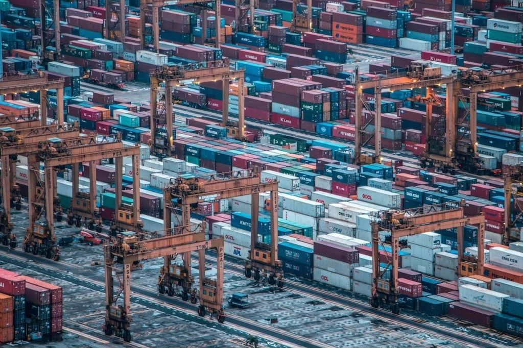 What is a Dry Port? [+meaning, benefits & major ports]